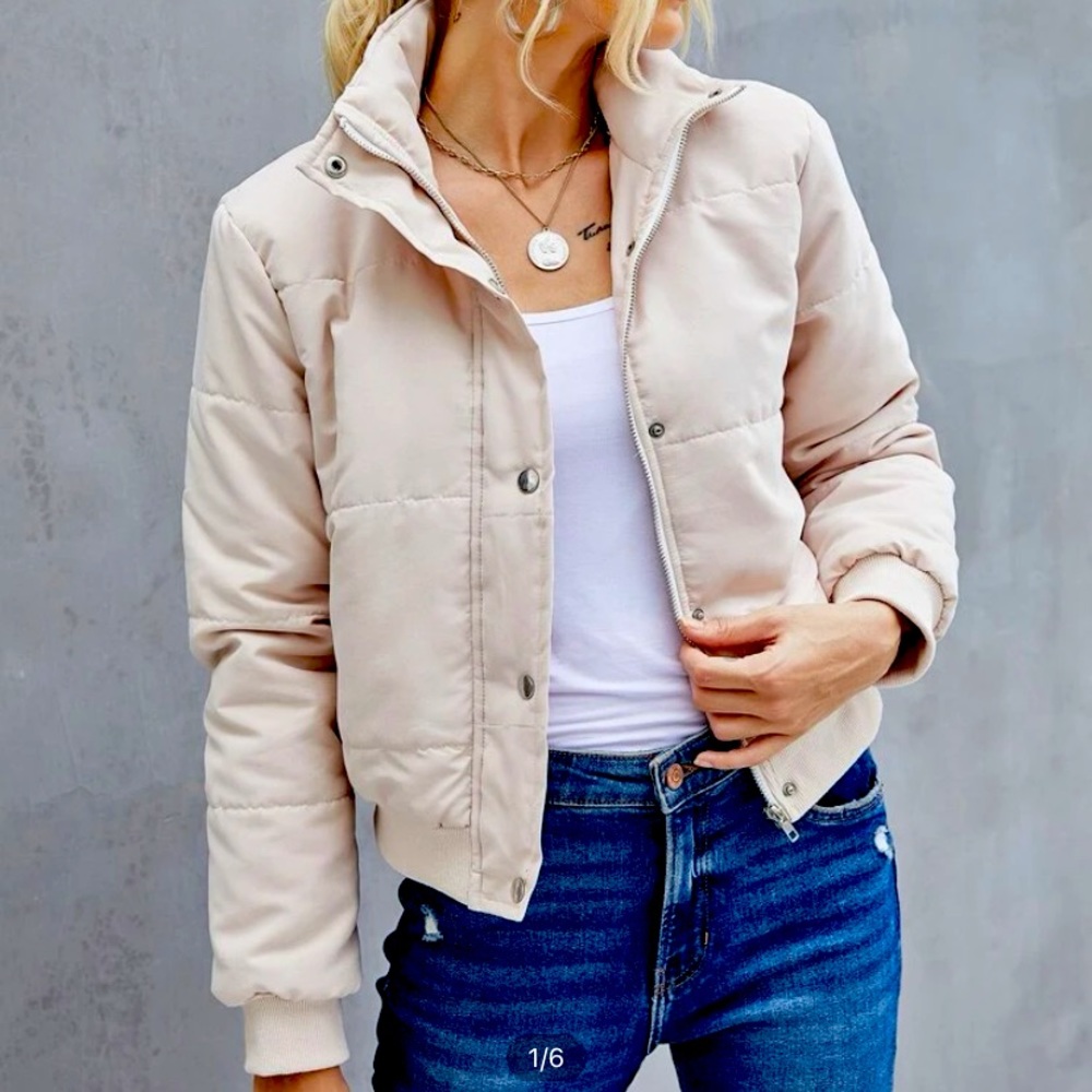 SHEIN Cropped Puffer